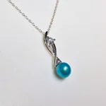 Valora Pendant