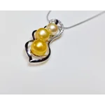 Pea Pod Three Pendant
