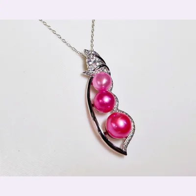 Pea Pod Two Pendant