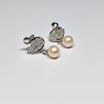 Queen's Bird's Earrings