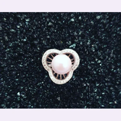 Clover Ring