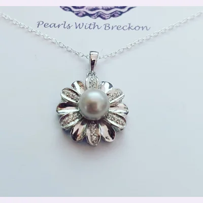 Daisy Doo Pendant