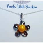 Bold Flower Pendant