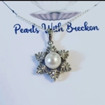 Sparkle Snowflake Pendant - Ready Made