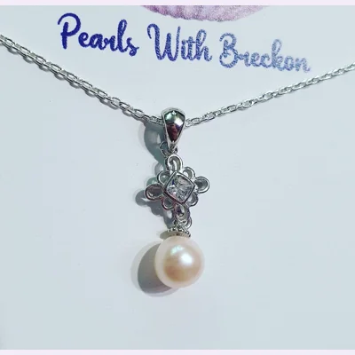 Travel Pendant