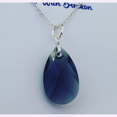 Black Diamond - Peardrop Pendant 22mm