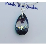 Peardrop Pendant 22mm - Green