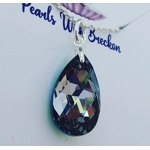 Peardrop Pendant 22mm - Green