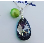 Peardrop Pendant 22mm - Green