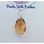 Golden Shadow - Peardrop Pendant 22mm
