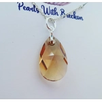 Golden Shadow - Peardrop Pendant 22mm