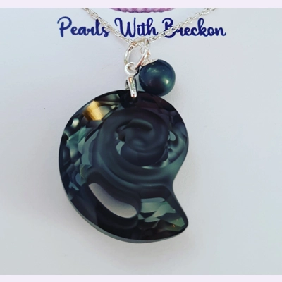 Fossil Shell Pendant 28mm - Silver Night