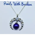 Vinok Pendant