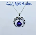 Vinok Pendant