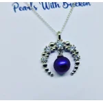 Vinok Pendant