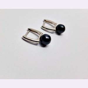 Simple Snap Back Earrings