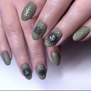 NOT QUITE RIGHT Dixie Plates Isabel's Reverie Mini Plate