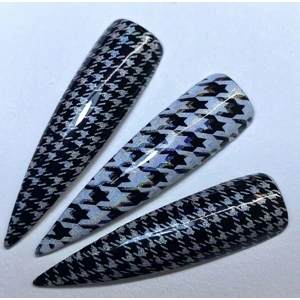 NOT QUITE RIGHT Dixie Plates Plenty of Plaid Mini Plate