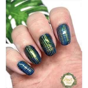 NOT QUITE RIGHT Dixie Plates Plenty of Plaid Mini Plate