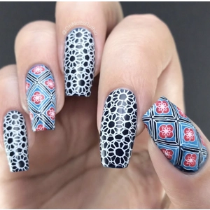 Dixie Plates A Bunch of Flowers Plate