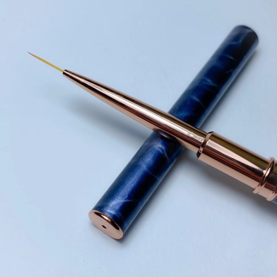 Dixie 11mm Striper Brush