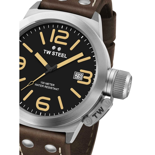 TW Steel CS31 Canteen Leather 45mm 10 ATM
