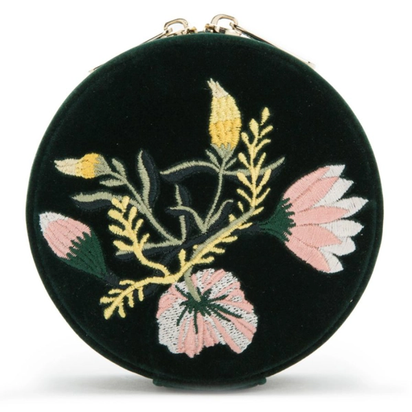 Zoe Travel Round 393212