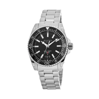 Gucci YA136301A Men's Black Dial Silver Stainl..