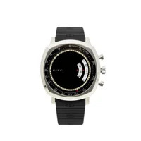 GUCCI YA157301 Black Dial Rubber Strap Watch f..