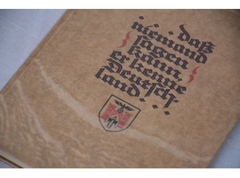 Munich original WW2 photobook - the city of the Movement