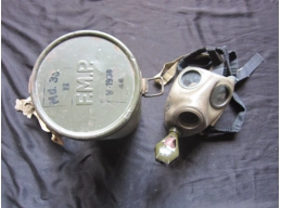 Original German captured Wehrmacht gas mask WW2