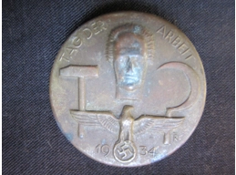 Original German Nazi Labour day 1934 badge