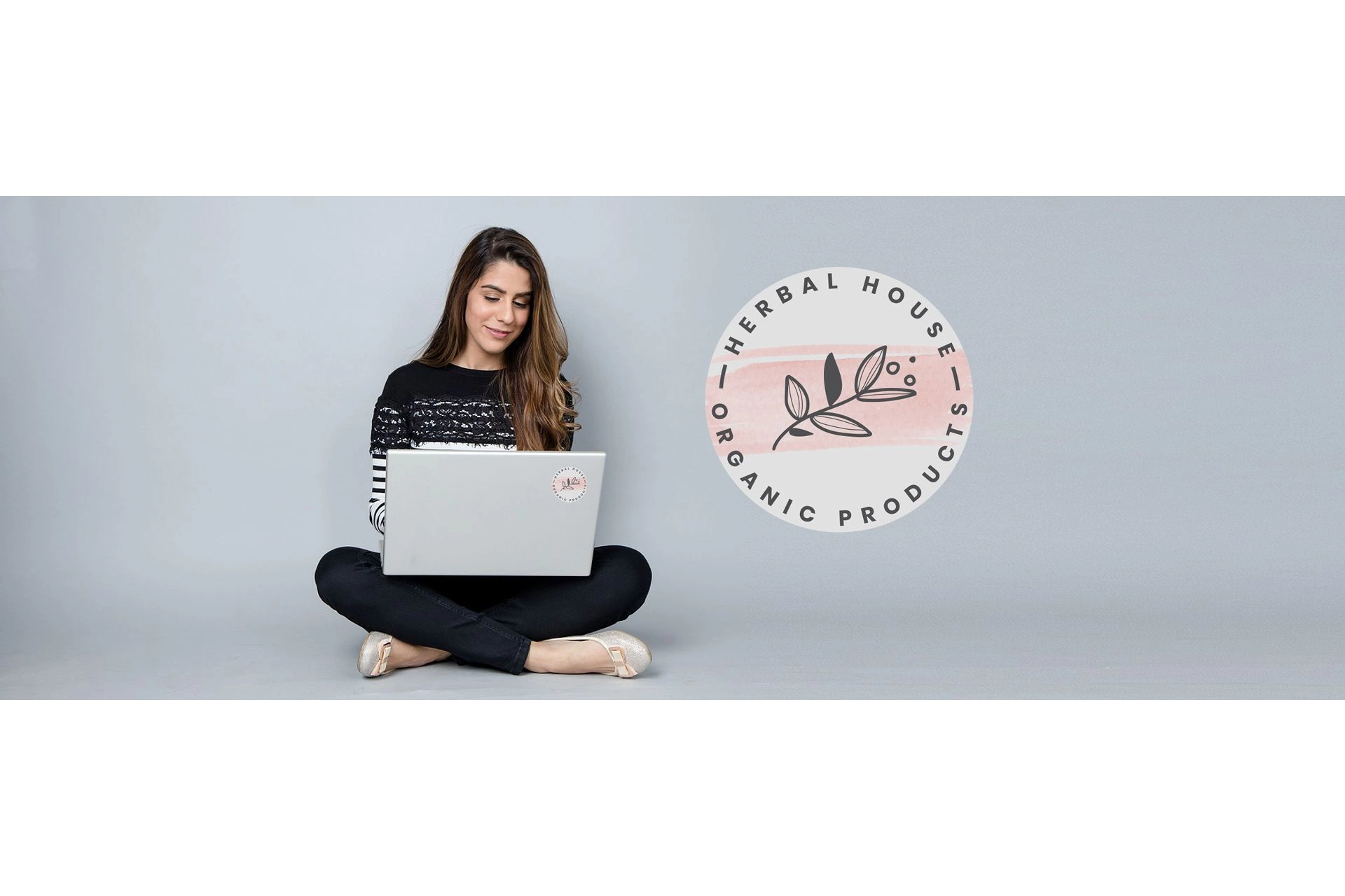 BESPOKE VLOGGER BRANDING WALL GRAPHICS