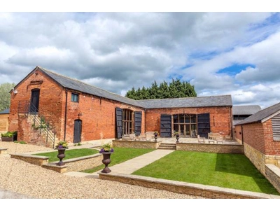 Mickleton Hills Farm Wedding Venue