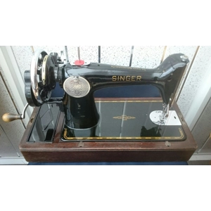 Singer 201k Hand crank sewing machine