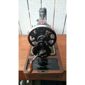 Singer 201k Hand crank sewing machine