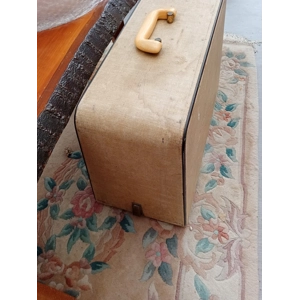 Singer case latche 319 201 etc