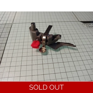 Singer 99k bobbin case retainer complete