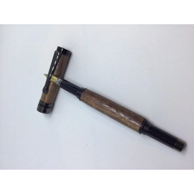 Walnut Fountain pen with Gunmetal finish Walnut Fountain pen with Gunmetal finish