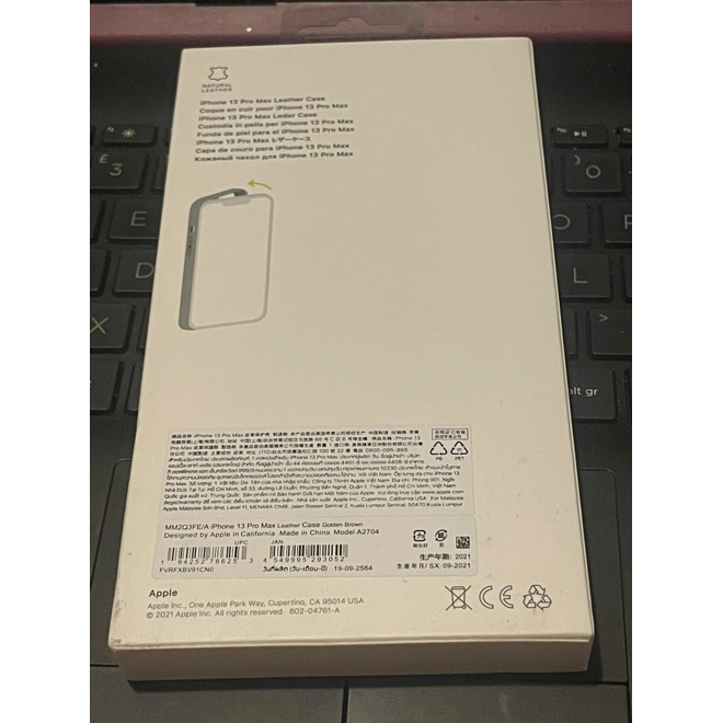 Additional Image for Refurb-Official Genuine Apple iPhone 13 series  Silicone Case Magsafe phone case