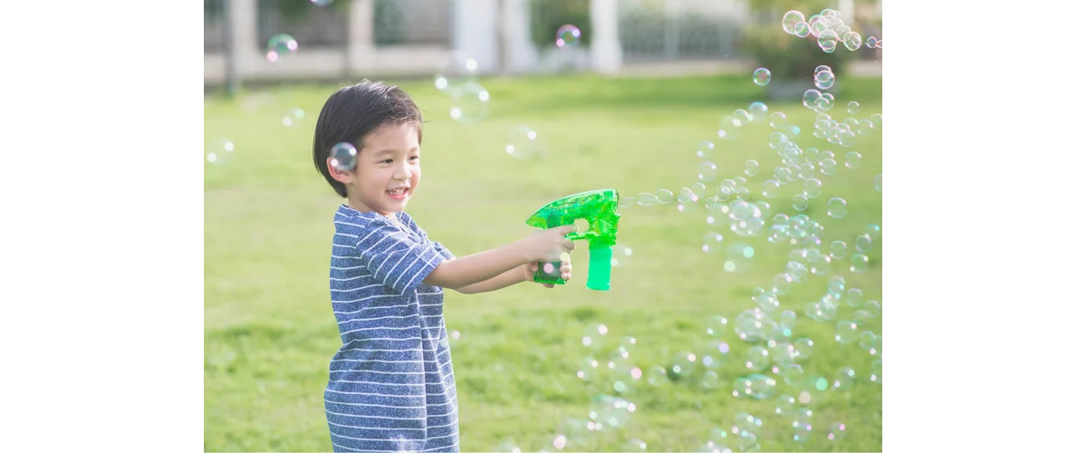 Toy Review Light & Sound Bubble Guns
