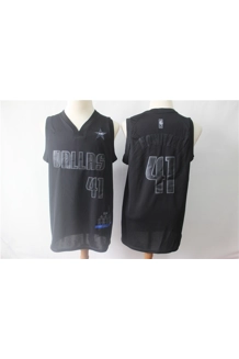 Dallas Mavericks 3..