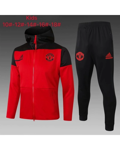 Man united best sale childrens tracksuit