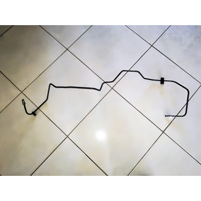 Stabdžių sistemos vamzdelis nuo ABS bloko iki stabdžių valdymo bloko 2