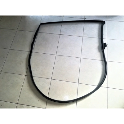 Priekinių durų, durelių tarpinė, DEŠINĖ