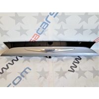 Bagažinės dangčio apdaila su emblema, Liftgate Finish Panel, CHRYSLER PACIFICA 2017-2020