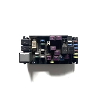 Saugiklinė, saugiklių dėžė, dėžutė, KAIRĖ, SUBARU FORESTER 2014 2015 2016