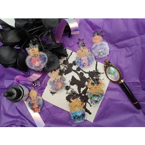 Charms- TWISTED WONDERLAND  OVERBLOT CHIBIS