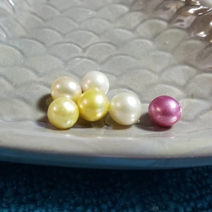 Pearls & Precious Gems