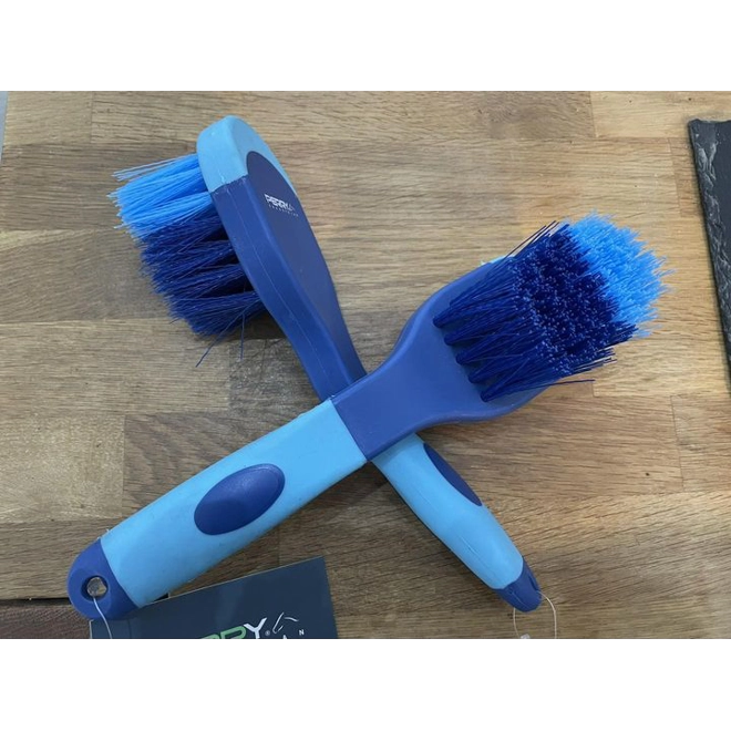 Additional Image for Bucket brush